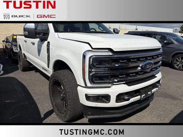 2023 Ford F-350 Platinum 4x4 Crew Cab 6-3/4' Box SRW's photo
