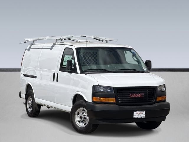 2026 GMC Savana 2500's photo
