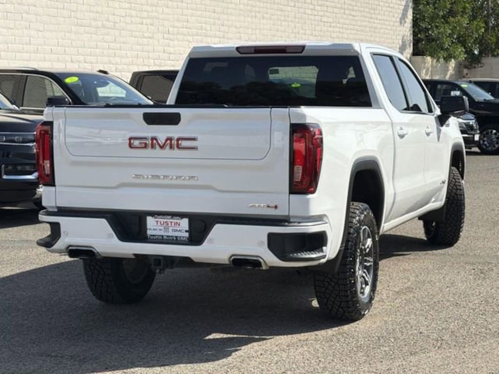 Used 2025 GMC Sierra 1500 AT4 Truck