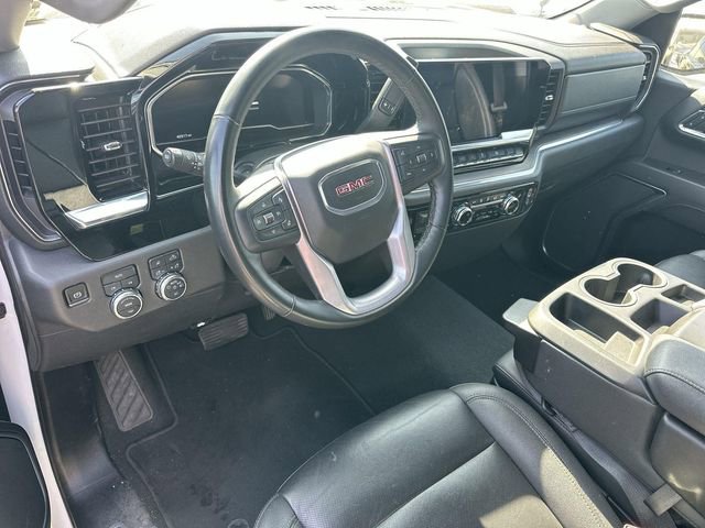 2025 GMC Sierra 1500 SLT photo 5