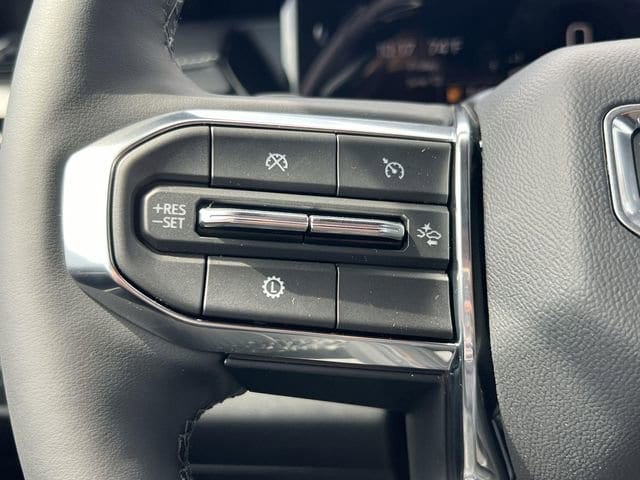 2025 GMC Acadia Elevation - Photo 12