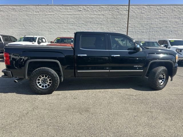2015 GMC Sierra 1500 Denali photo 2