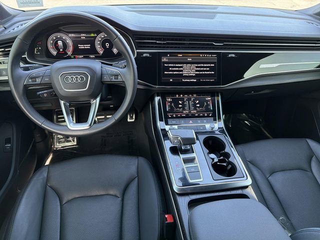2023 Audi Q7 45 Premium photo 6
