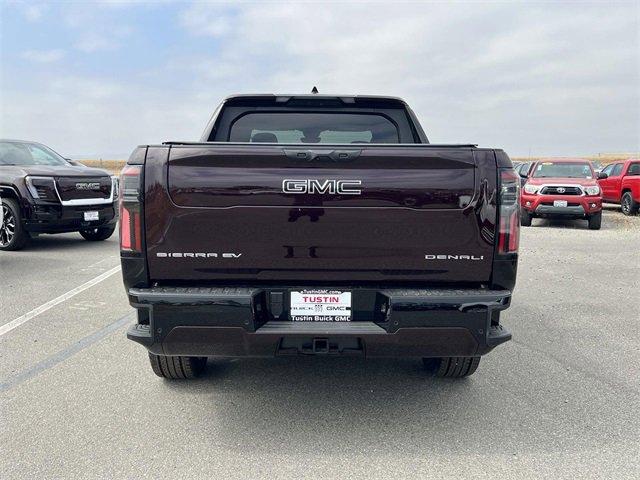 2025 Gmc Sierra EV Denali photo 4