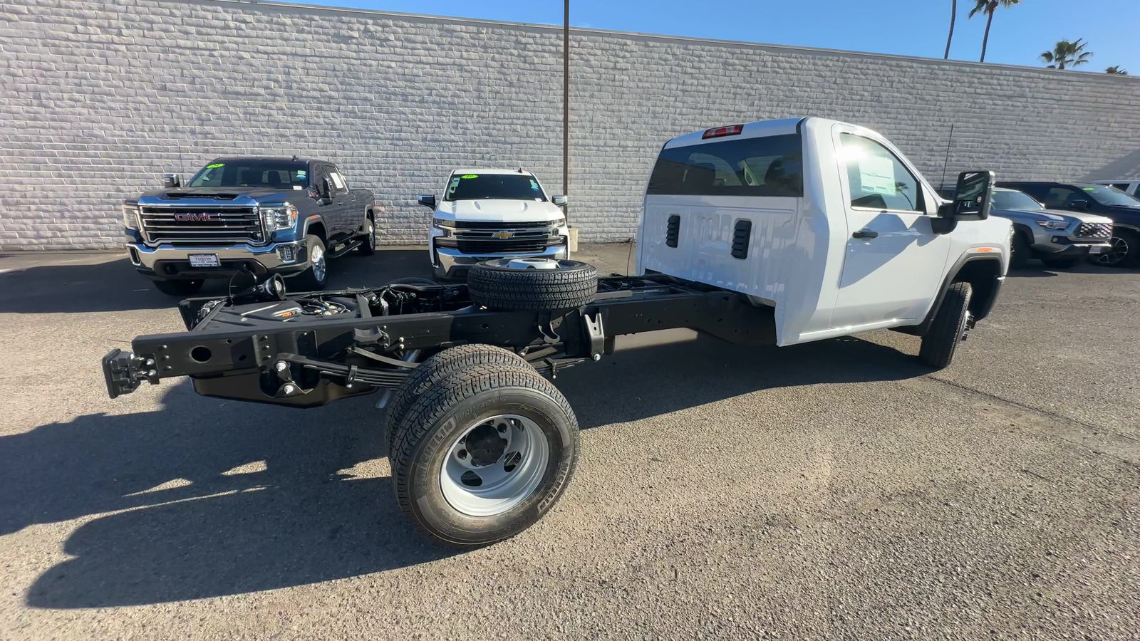 2026 GMC Sierra 3500 Chassis Cab Pro - Photo 34