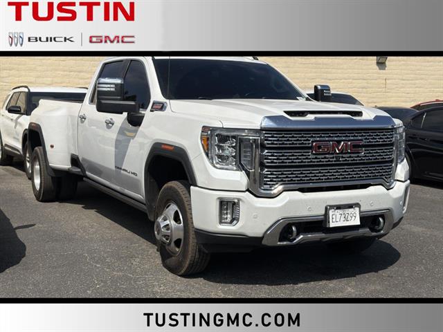 2023 GMC Sierra 4WD Crew Cab Long Box DRW Denali's photo