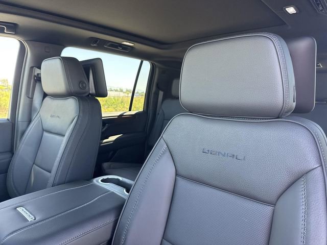 2026 GMC Yukon XL Denali - Photo 22