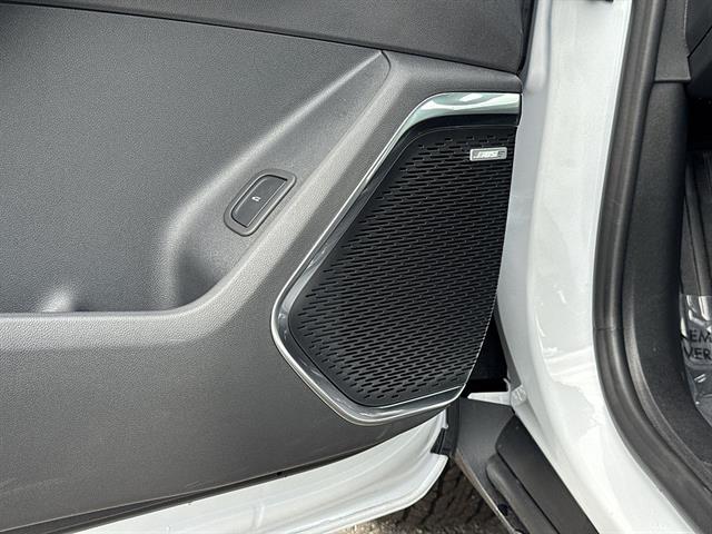 2027 GMC Acadia Elevation - Photo 25