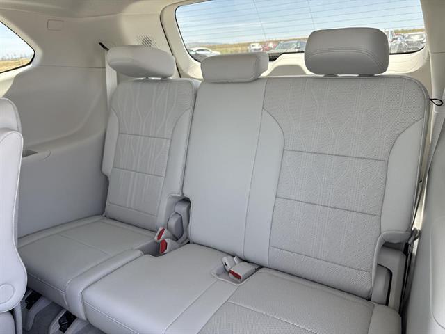 2026 Buick Enclave Avenir - Photo 25