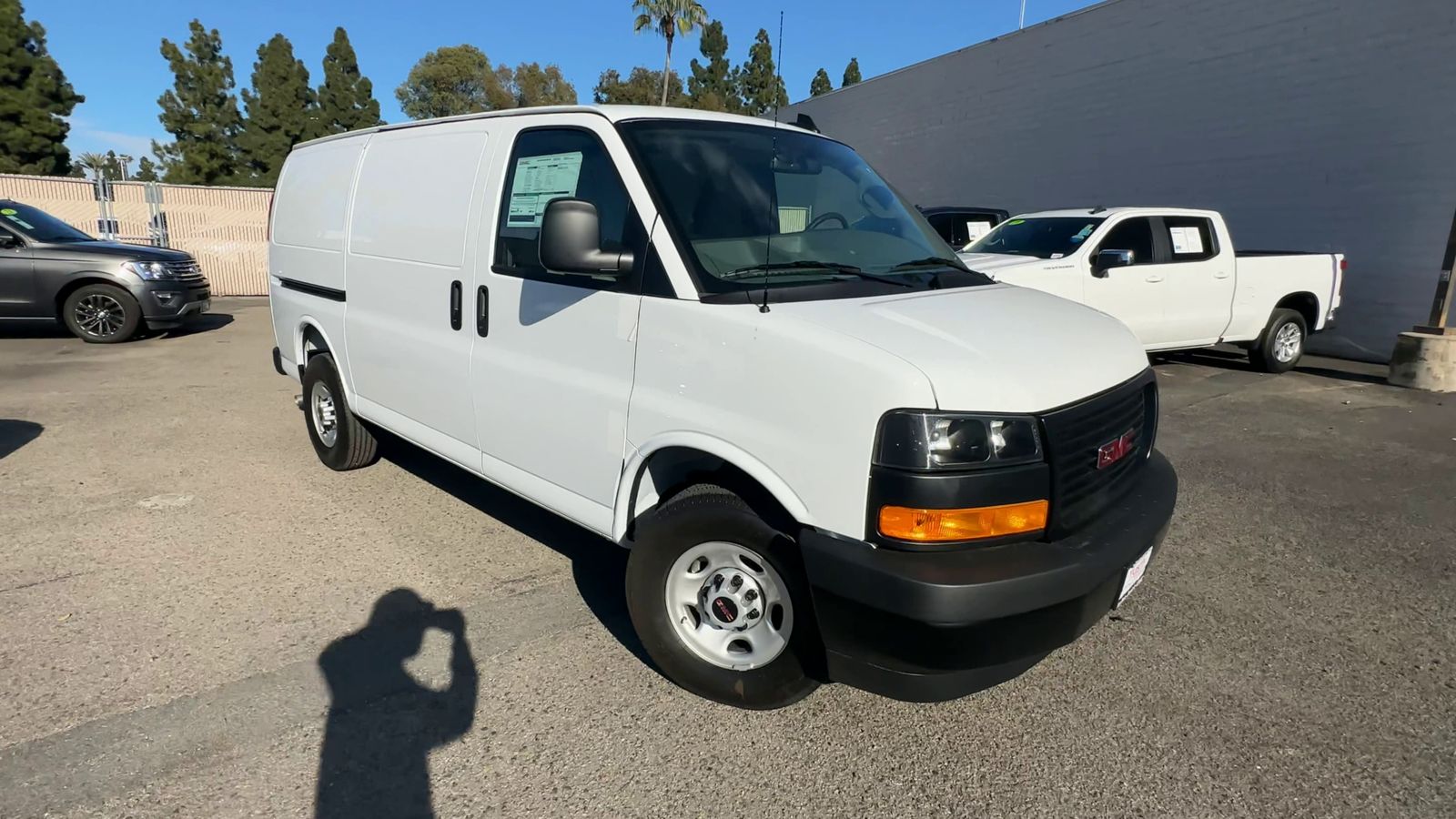 2026 GMC Savana Cargo Work Van - Photo 28