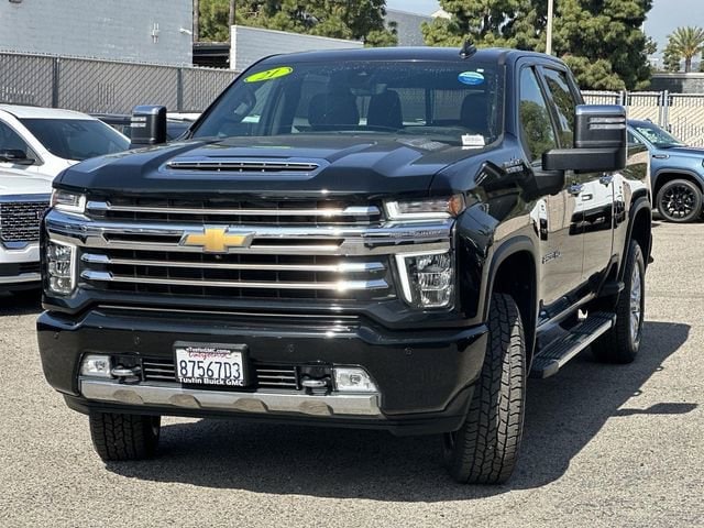 2021 Chevrolet Silverado 2500 HD High Country photo 3