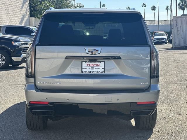2025 CADILLAC Escalade Sport photo 4
