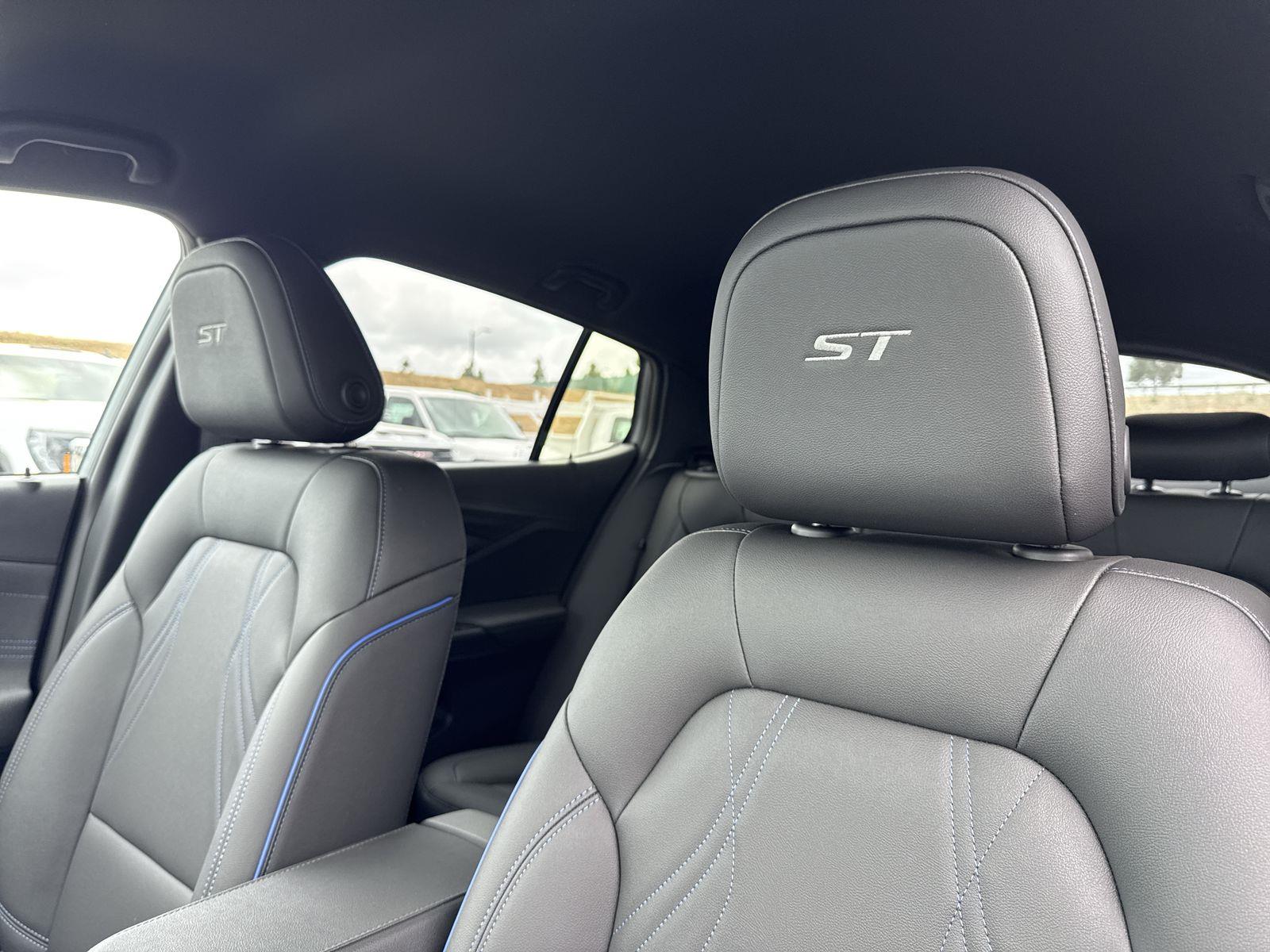 2026 Buick Envista Sport Touring - Photo 22