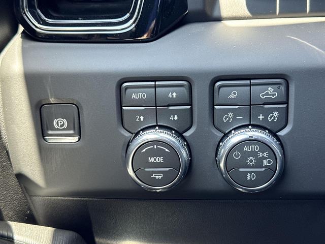 2026 GMC Sierra 1500 AT4X - Photo 16