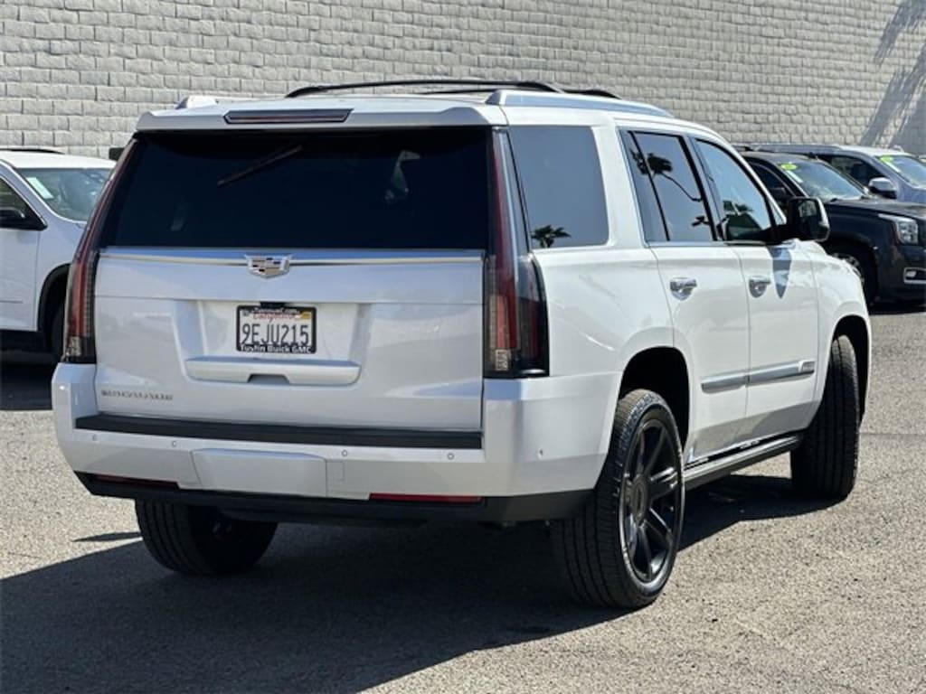 Used 2020 CADILLAC Escalade Premium Luxury SUV