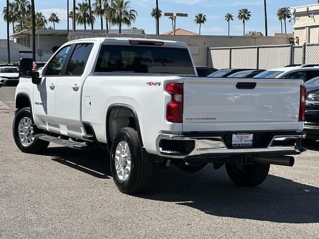 2025 Chevrolet Silverado 3500 HD LT photo 5
