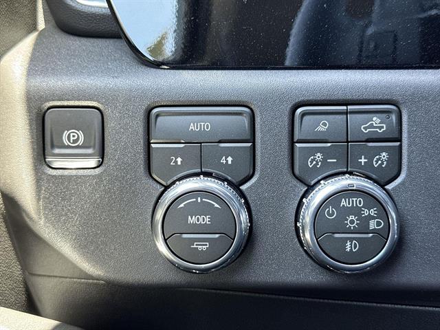 2026 GMC Sierra 1500 SLT - Photo 16