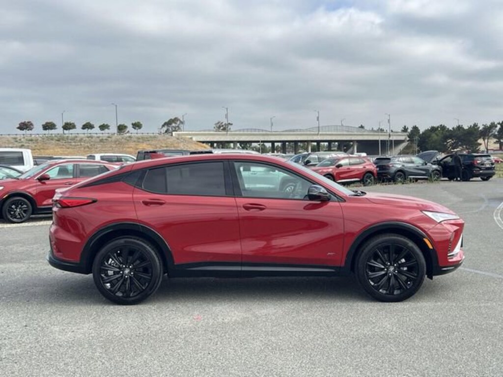 New 2026 Buick Envista Sport Touring SUV