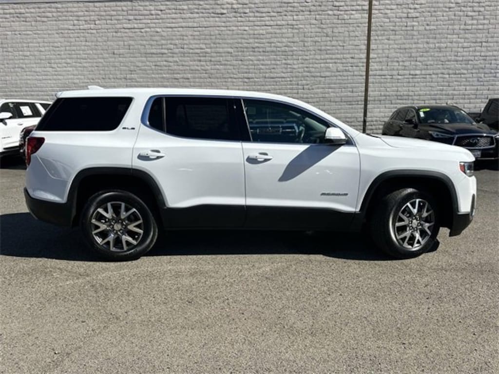 Used 2023 GMC Acadia SLE SUV