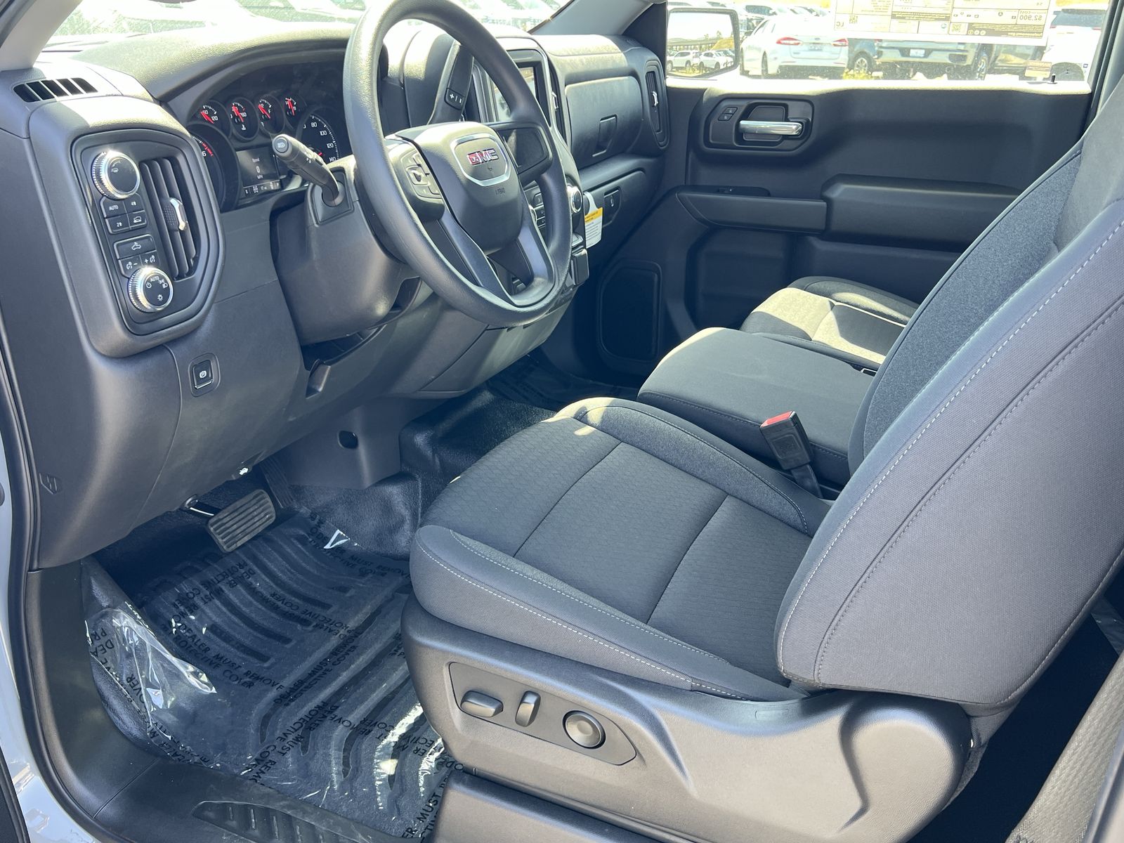 2025 GMC Sierra 1500 Pro - Photo 41