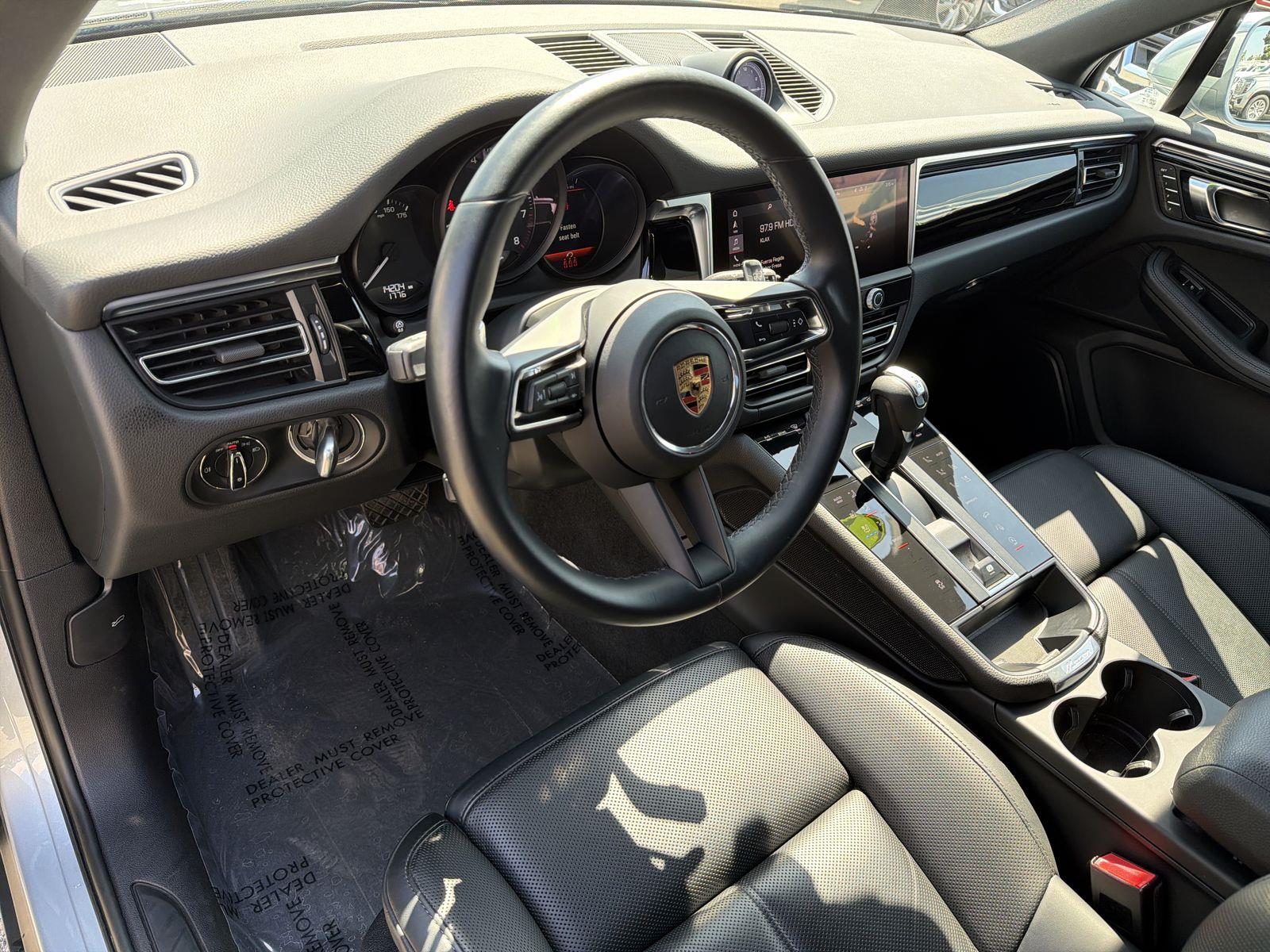 2024 Porsche Macan Base - Photo 9