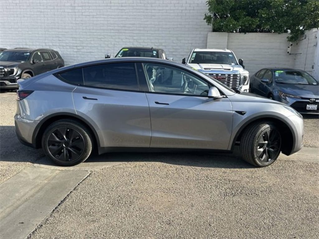 Used 2025 Tesla Model Y Long Range