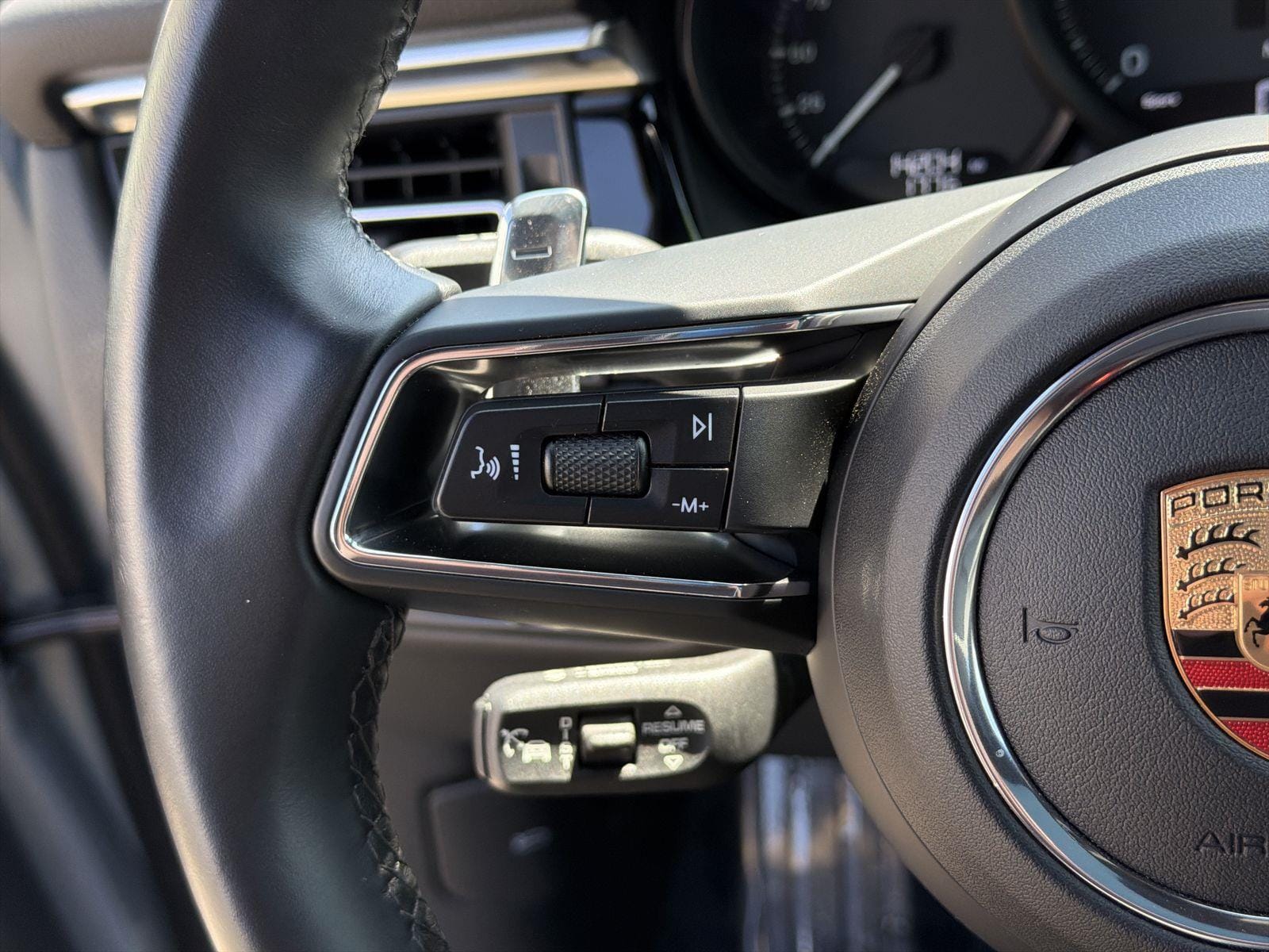 2024 Porsche Macan Base - Photo 36