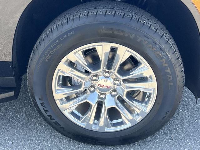 2026 GMC Yukon XL Denali - Photo 34