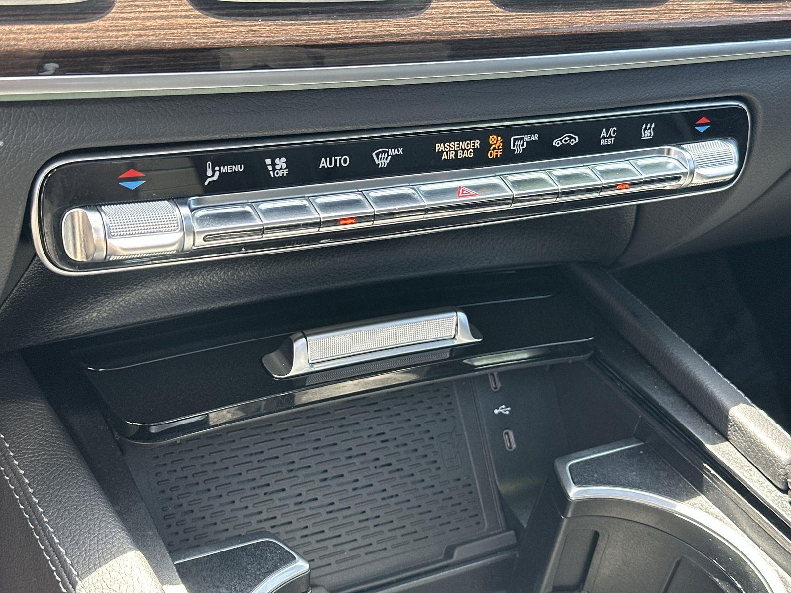 2025 Mercedes-Benz GLE GLE450E - Photo 38