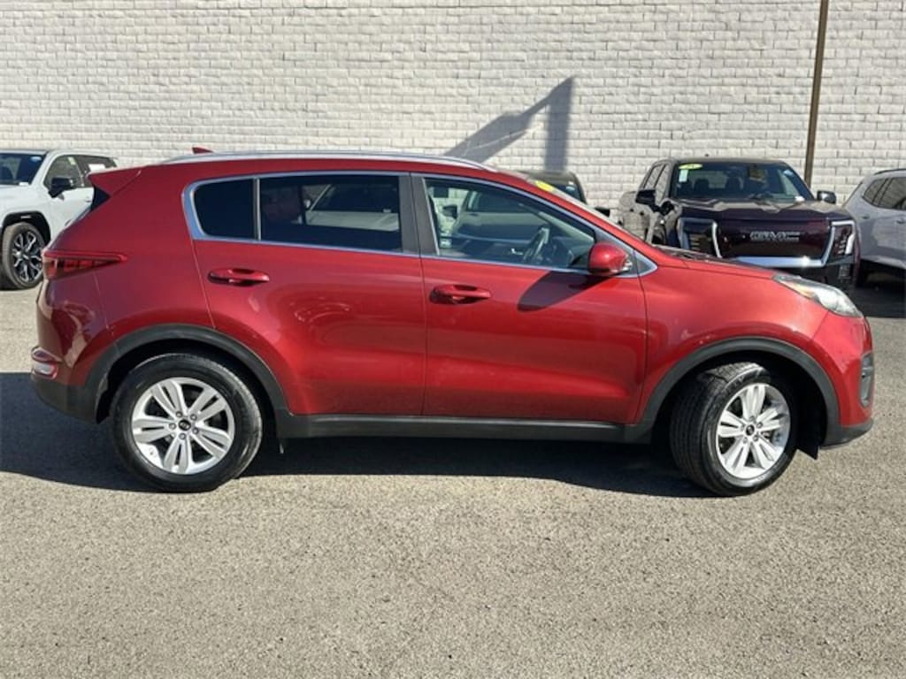 Used 2017 Kia Sportage LX SUV