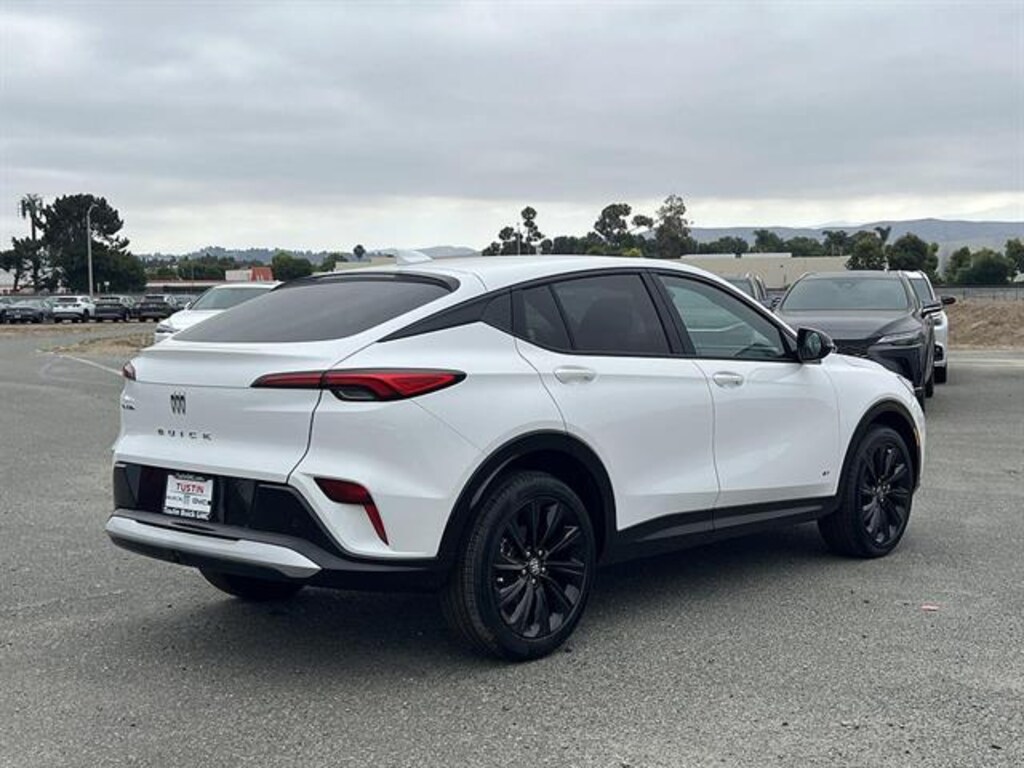 New 2026 Buick Envista Sport Touring SUV