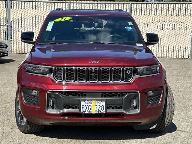 2021 Jeep Grand Cherokee Overland photo 2