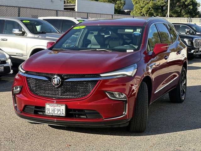 2024 Buick Enclave Essence photo 3