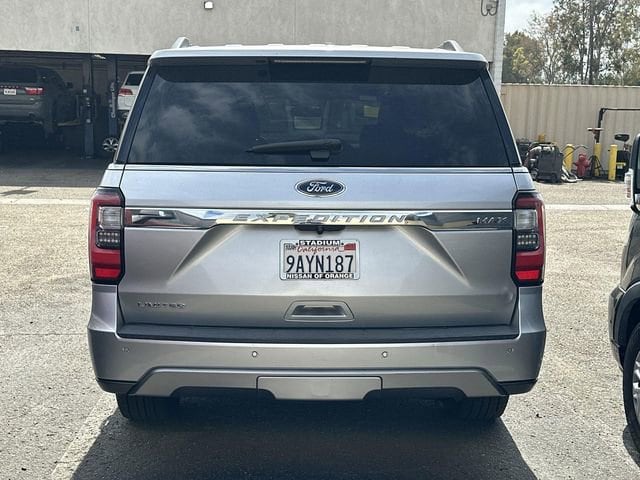 2018 Ford Expedition Max Limited photo 4