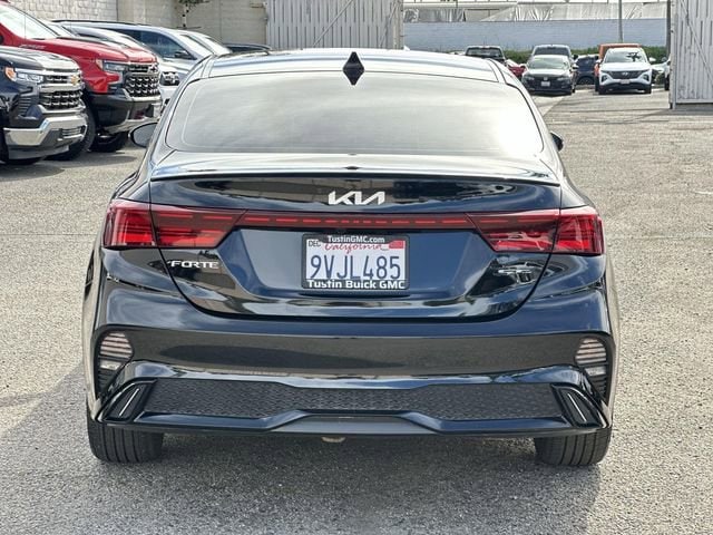2024 Kia Forte GT-Line photo 4