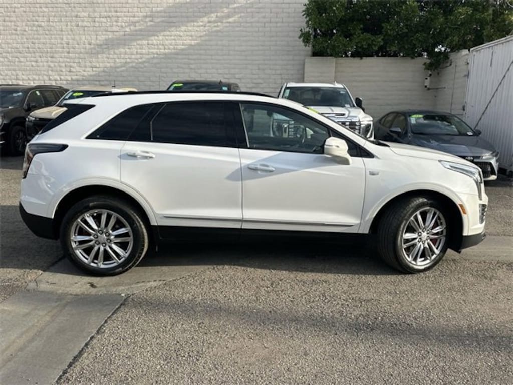 Used 2023 CADILLAC XT5 Sport SUV