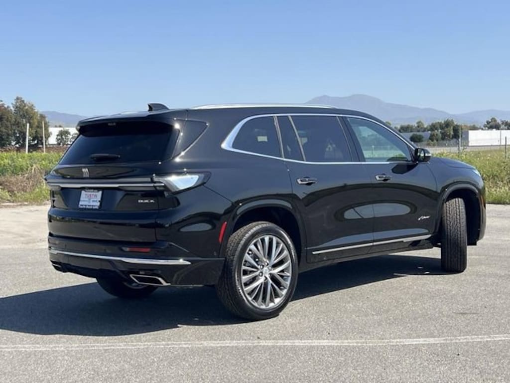 New 2026 Buick Enclave Avenir SUV