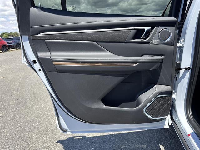 2026 Buick Enclave Avenir - Photo 24
