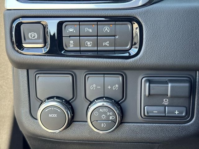2026 GMC Yukon XL Denali - Photo 16