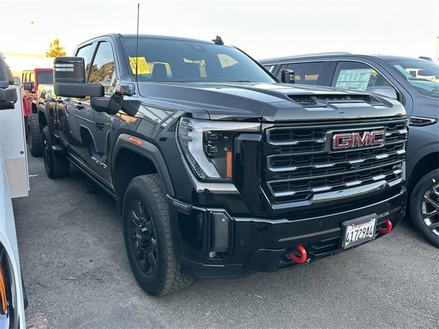 2024 GMC Sierra 2500HD AT4's photo