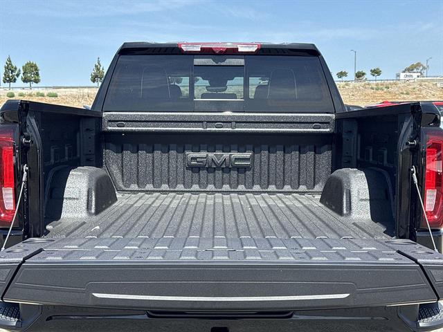 2026 GMC Sierra 1500 AT4X - Photo 27