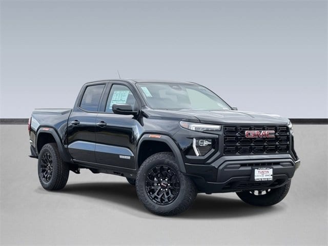 2026 GMC Canyon Elevation's photo