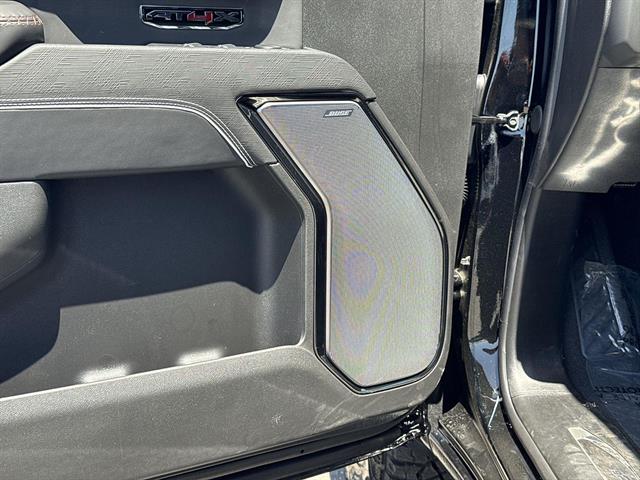 2026 GMC Sierra 1500 AT4X - Photo 20