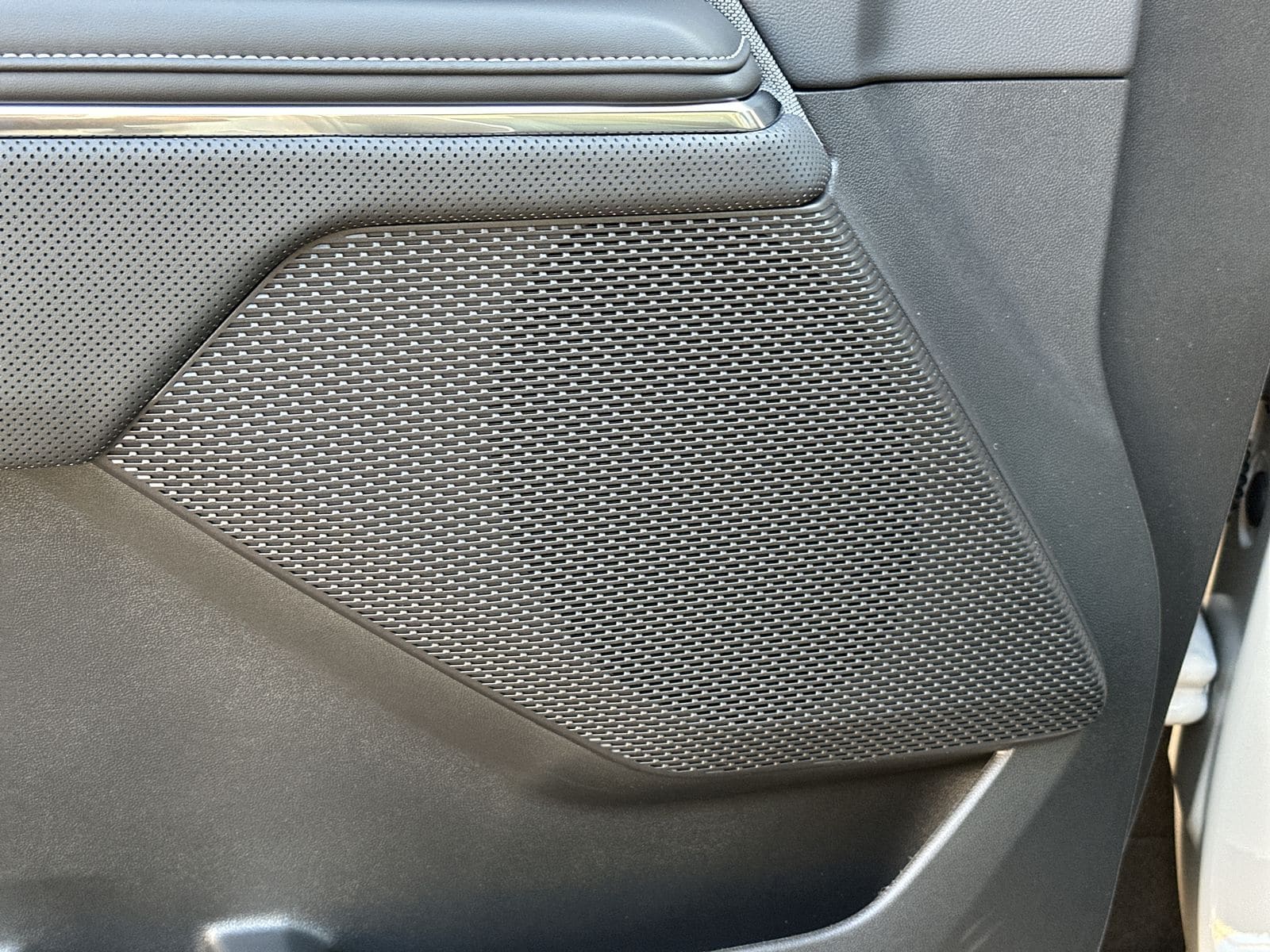 2026 GMC Sierra EV Elevation - Photo 55
