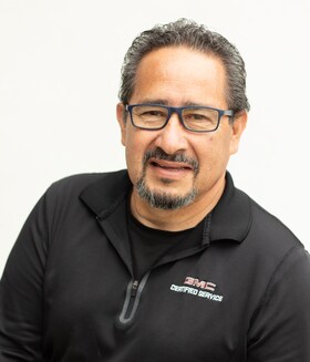 Staff member Gomer Sanabria from ID_8d29e5