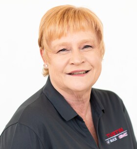 Staff member Debbie Pepper from ID_558de2