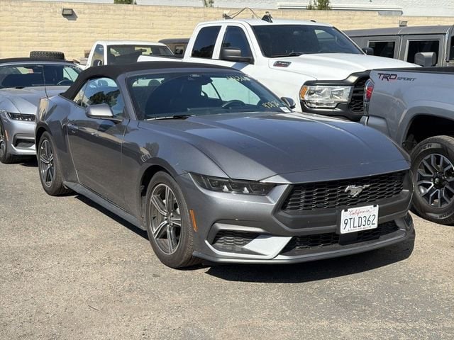2025 Ford Mustang EcoBoost Convertible's photo