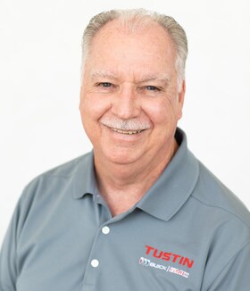 Staff member Eric Lane from ID_558de2