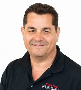 Staff member Brian Port from ID_558de2