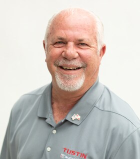 Staff member John Booze from ID_8d29e5
